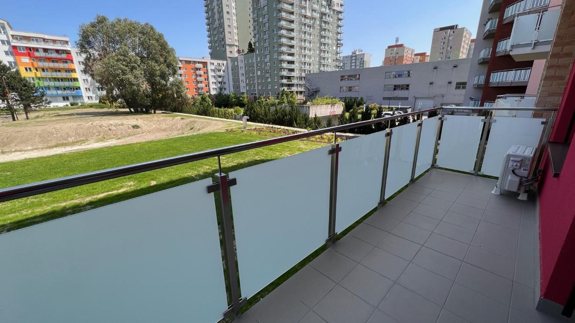 2 Room Apartment, New Building, Bosakova Street, 29 Bratislava Eksteriør billede